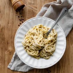 Spaghettis cream & pepper